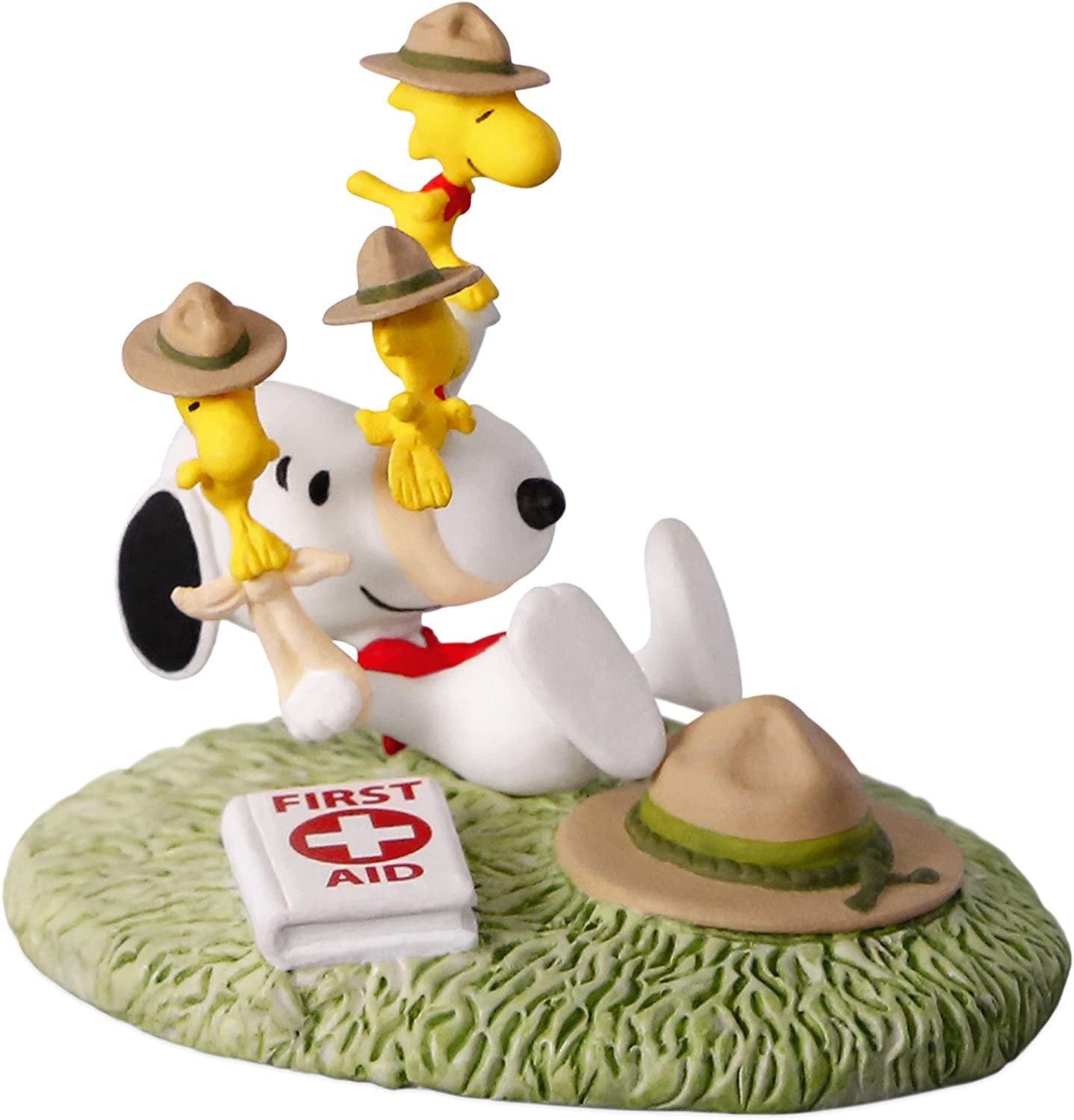 Hallmark Keepsake Christmas Ornament 2018 Year Dated, The Peanuts Gang First Aid Lessons New In Box
