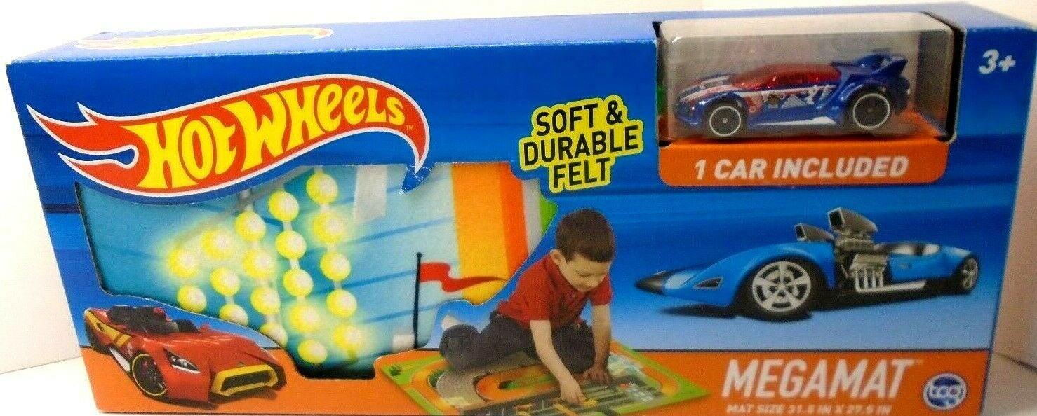 Hot Wheels Felt Mega Playmat with Vehicle