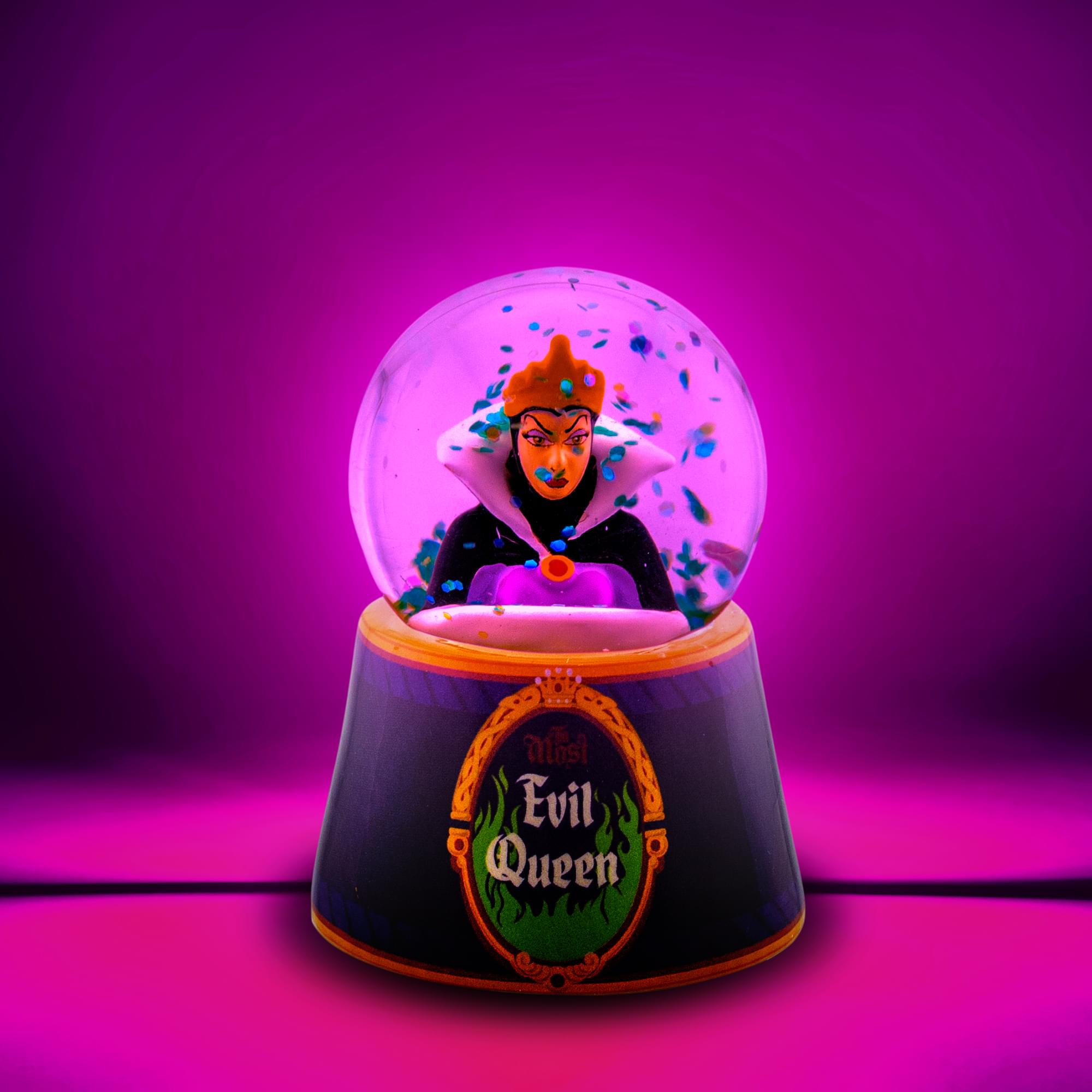 Disney Snow White Evil Queen 