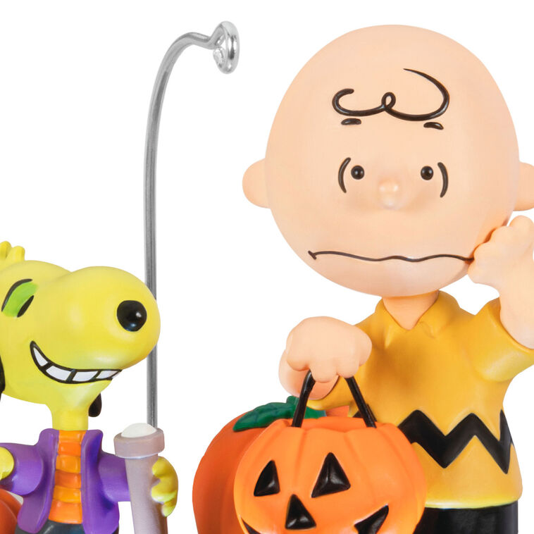 Hallmark Keepsake Halloween Ornament 2024, The Peanuts Gang Trick-or-Treating Pals With Light and Sound, Gifts for Peanuts Fans