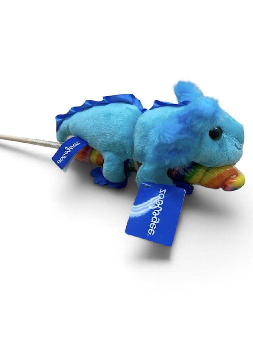 Lollyplush 6" Axolotl Holding 14'' Rainbow Lollipop Asst