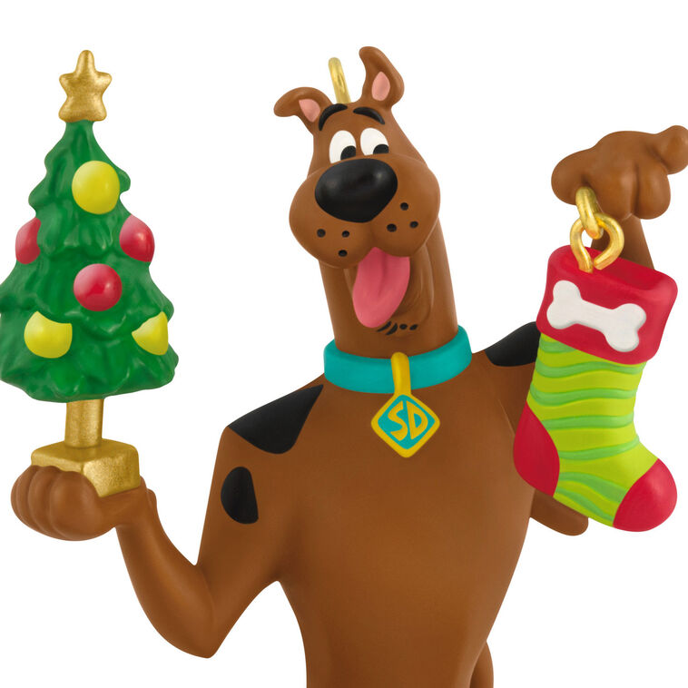 Hallmark Keepsake Scooby-Doo™ Festive Scooby Ornament