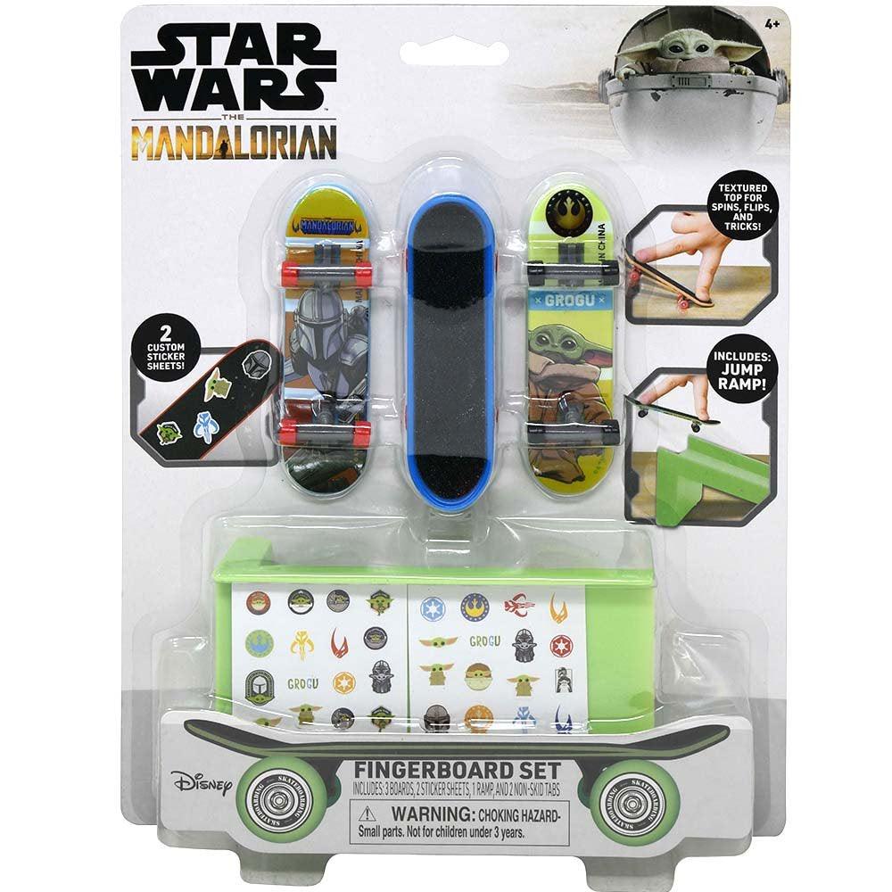 Mandalorian 3pk Fingerboards with ramp on card