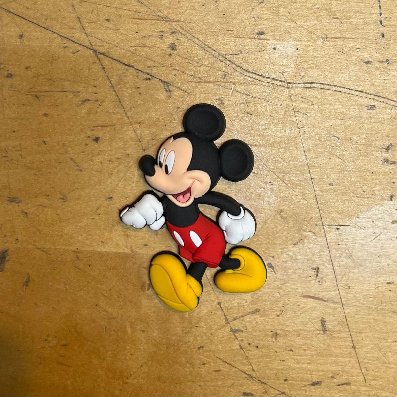 Mickey Retro (Walking) - PVC Soft Touch Magnet