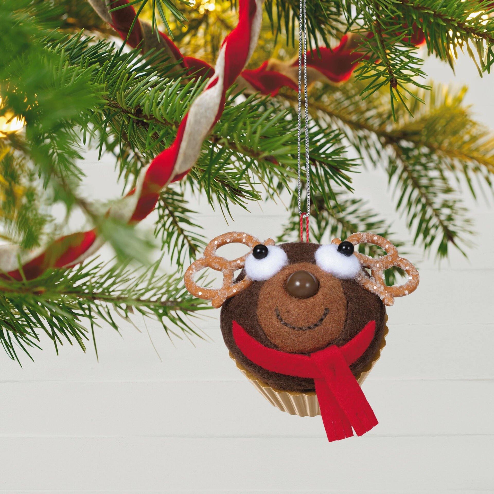 Christmas Cupcakes Sweet Reindeer Treat Ornament