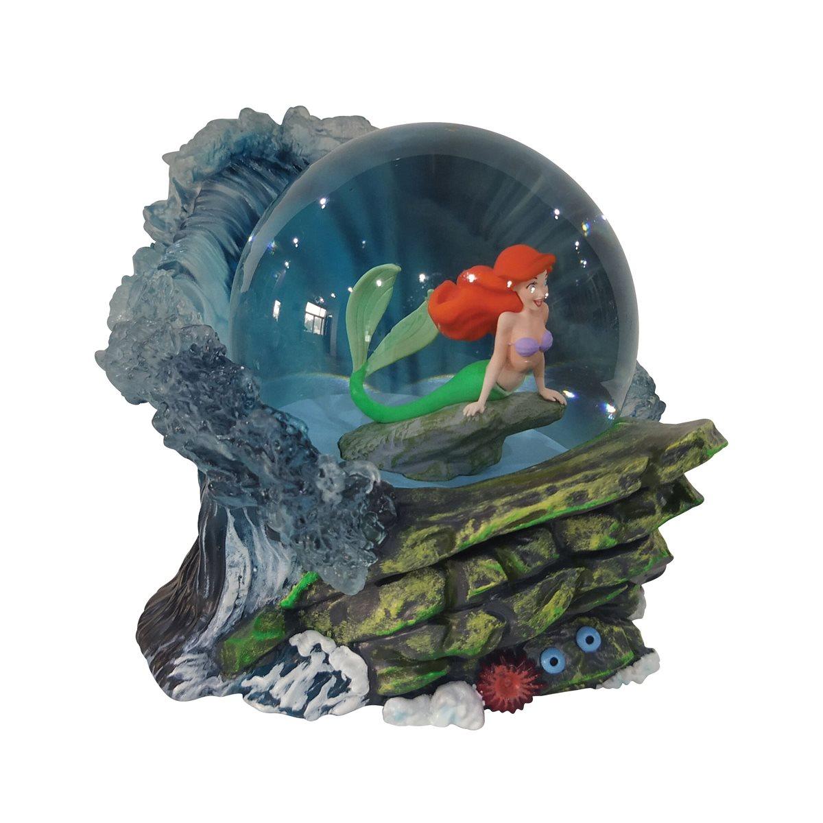 Disney Showcase The Little Mermaid Ariel Snow Globe