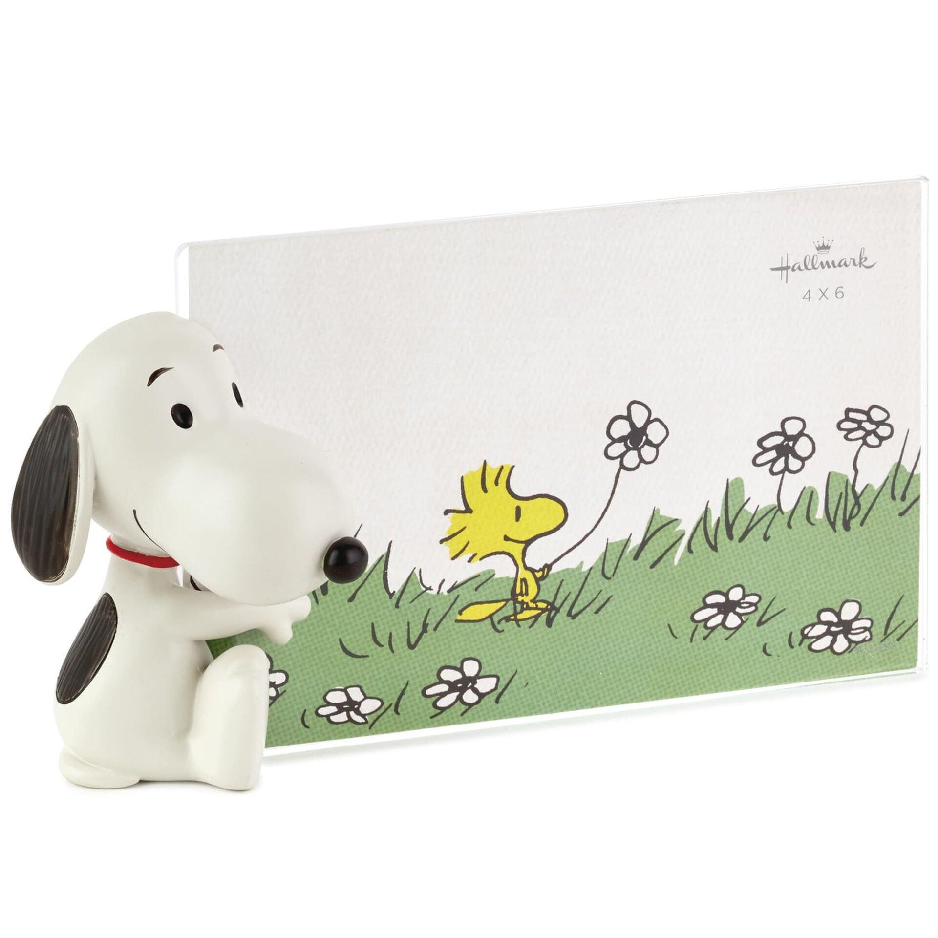 Peanuts® Dimensional Sitting Snoopy Picture Frame, 4X6